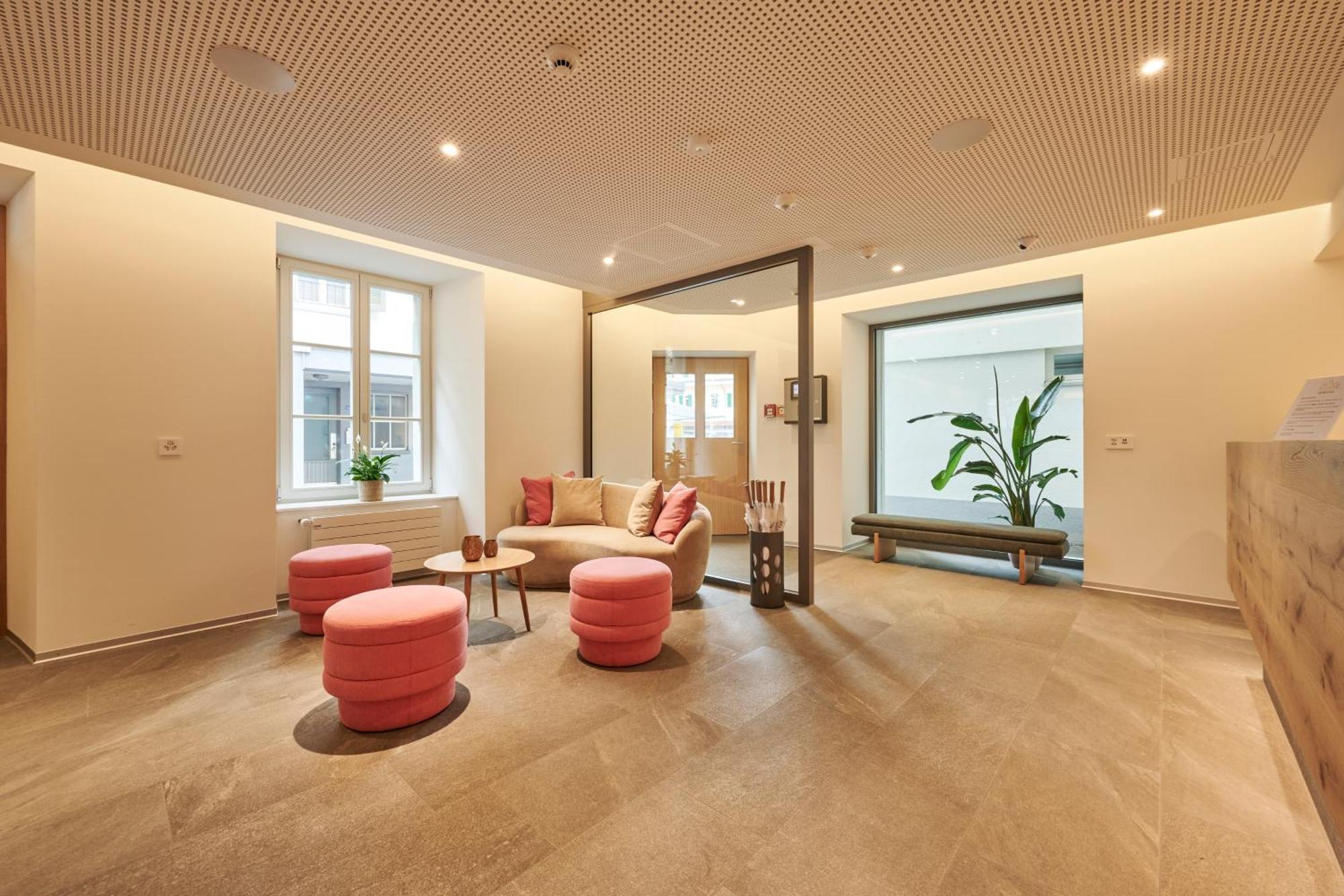 Aparthotel Krone - Self Check-In Unterseen Exterior foto