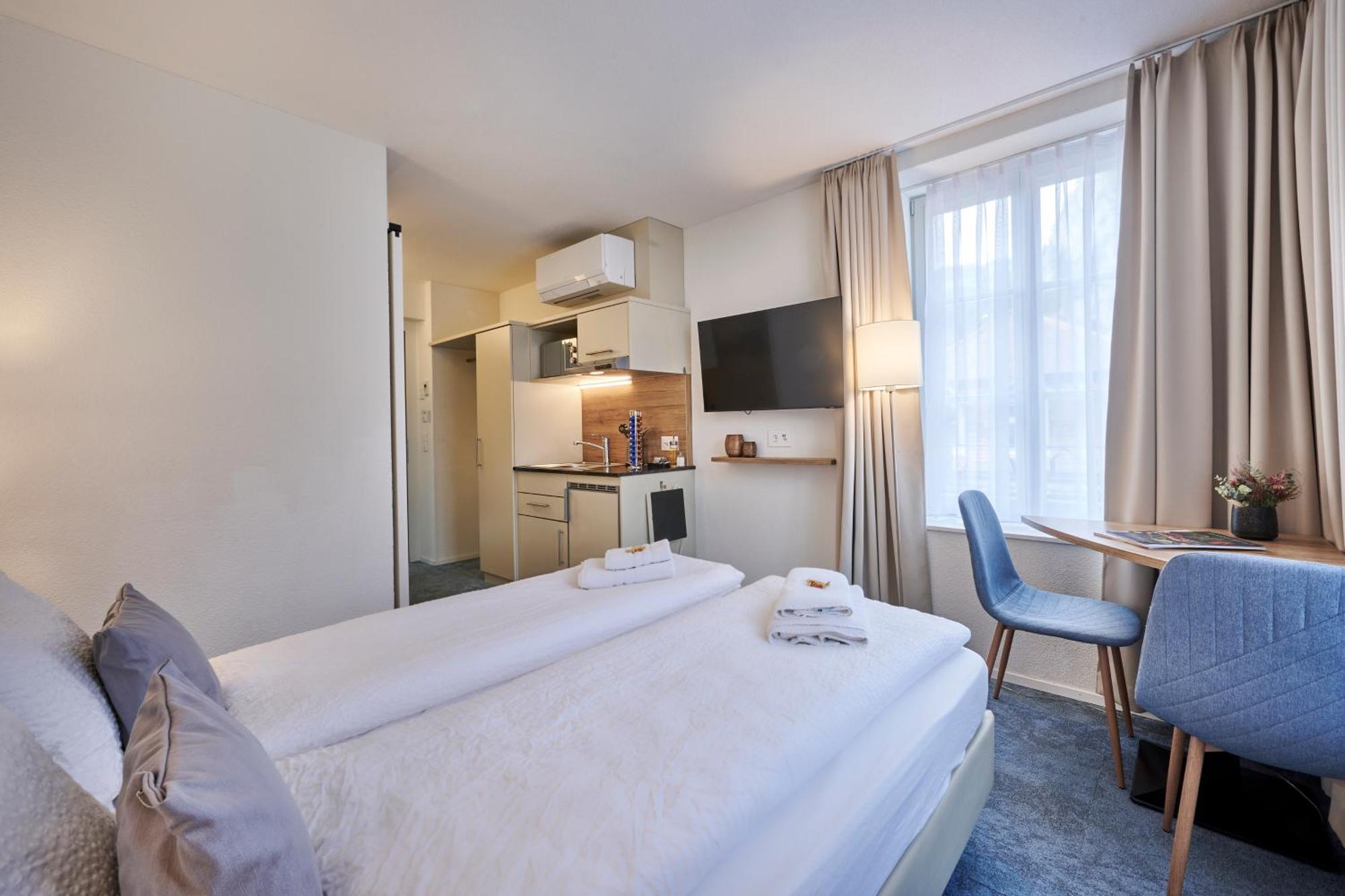 Aparthotel Krone - Self Check-In Unterseen Exterior foto